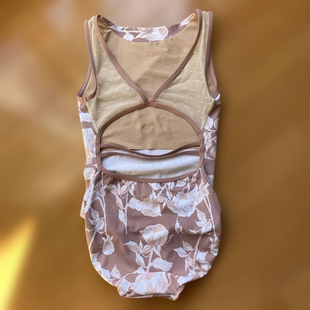［新品］eleve 花柄レオタード Mサイズ
