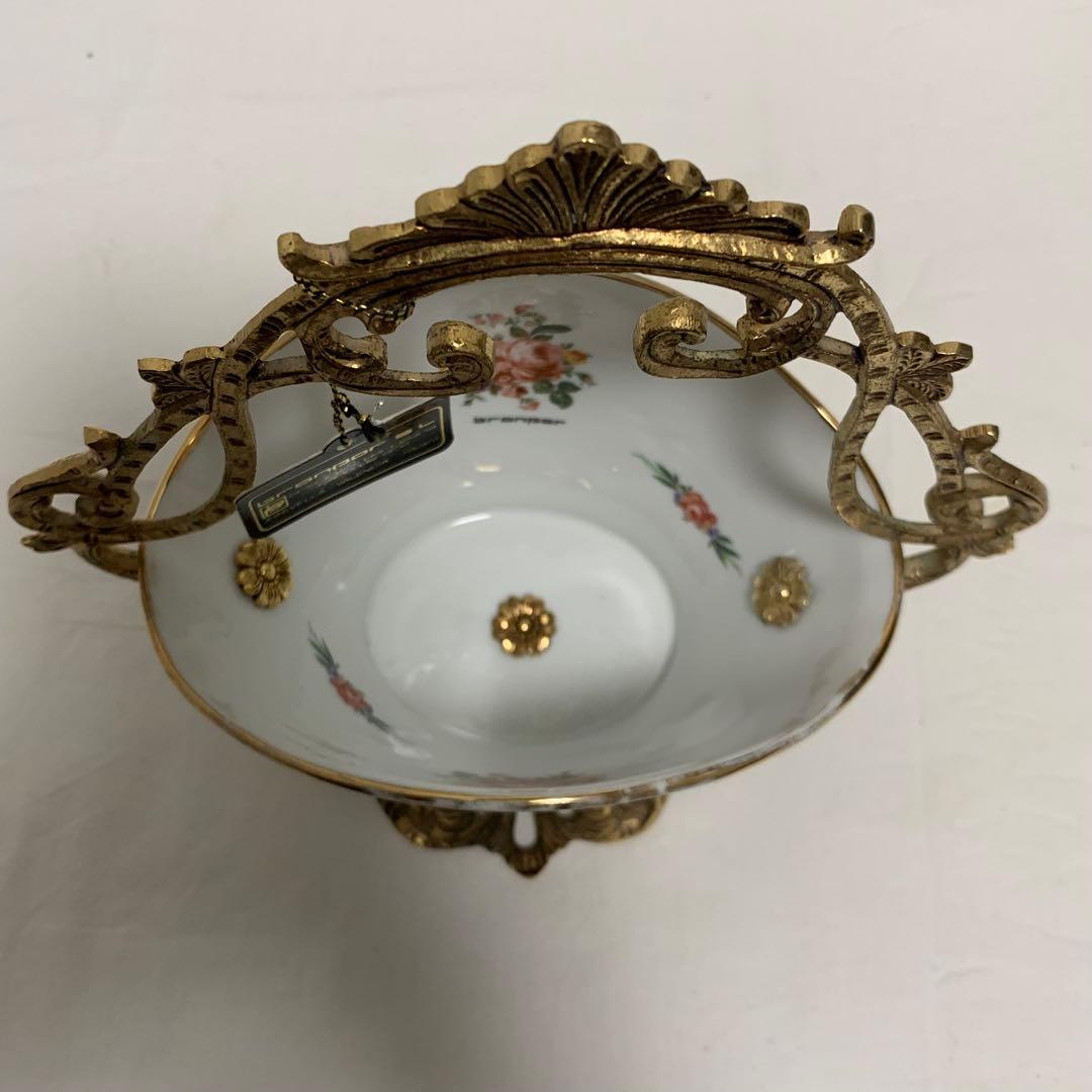 ブロンポール（Bronpor）装飾用ポーセリンバスケット 金メッキフレーム付き
