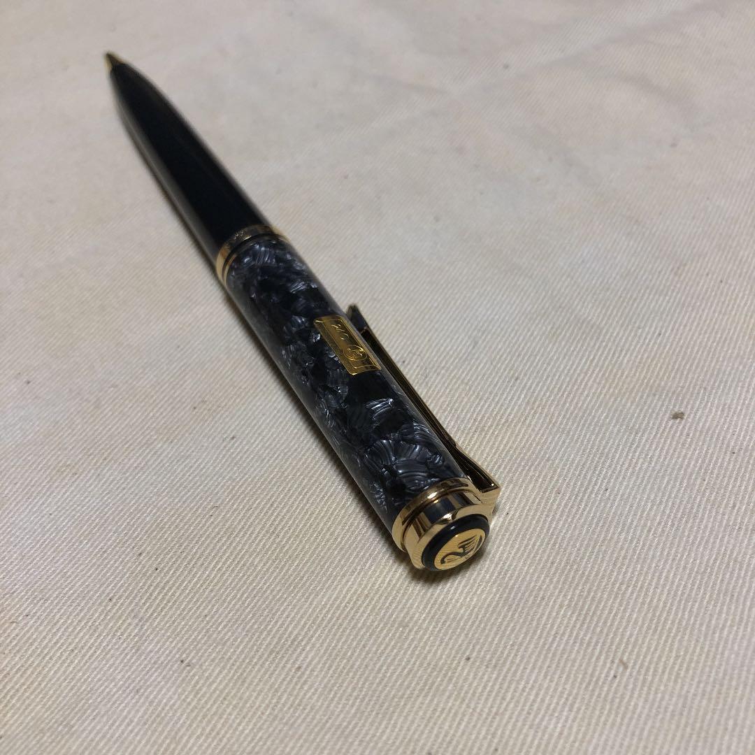 ペリカン ウォールストリート リミテッドエディション 万年筆とボールペン