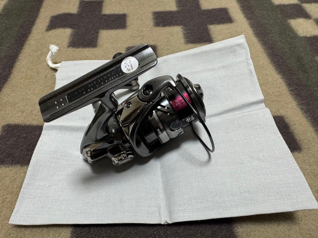 リール SHIMANO COMPLEX XR C2000 F4 HG