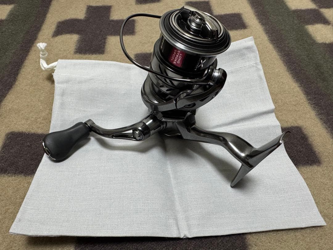 リール SHIMANO COMPLEX XR C2000 F4 HG