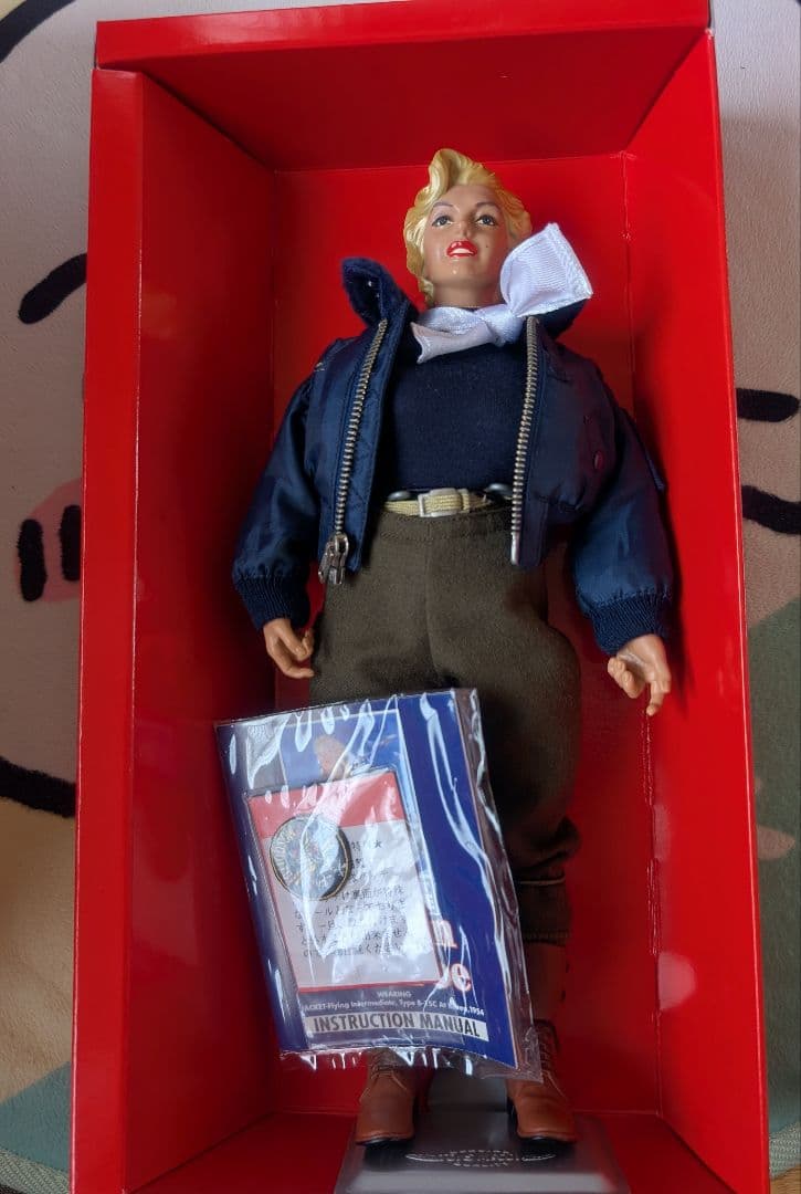 GI JANE マリリン・モンロー B-15C フィギュア　限定3000体
