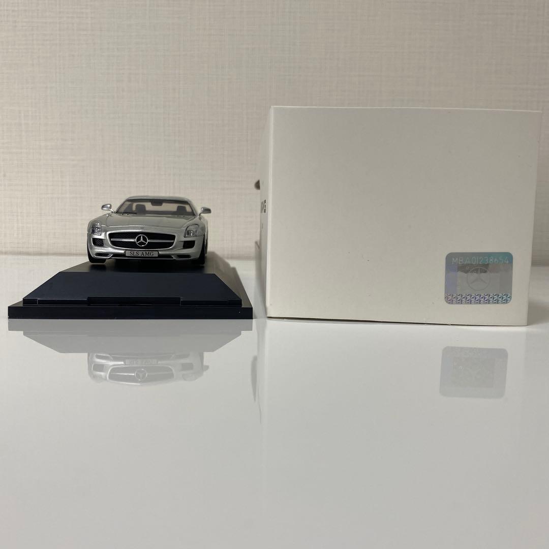 ミニカー 1/43 Mercedes-Benz SLS AMG /Schuco