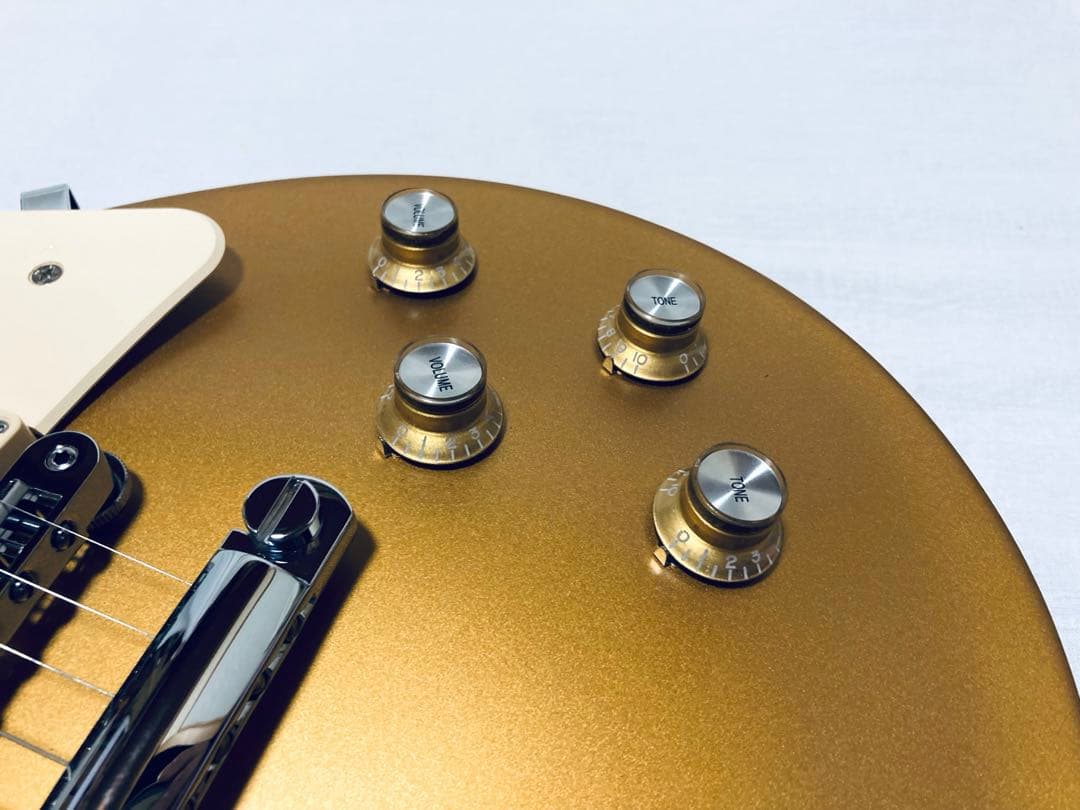 Gibson Les Paul Tribute Gold Top 新品同等品