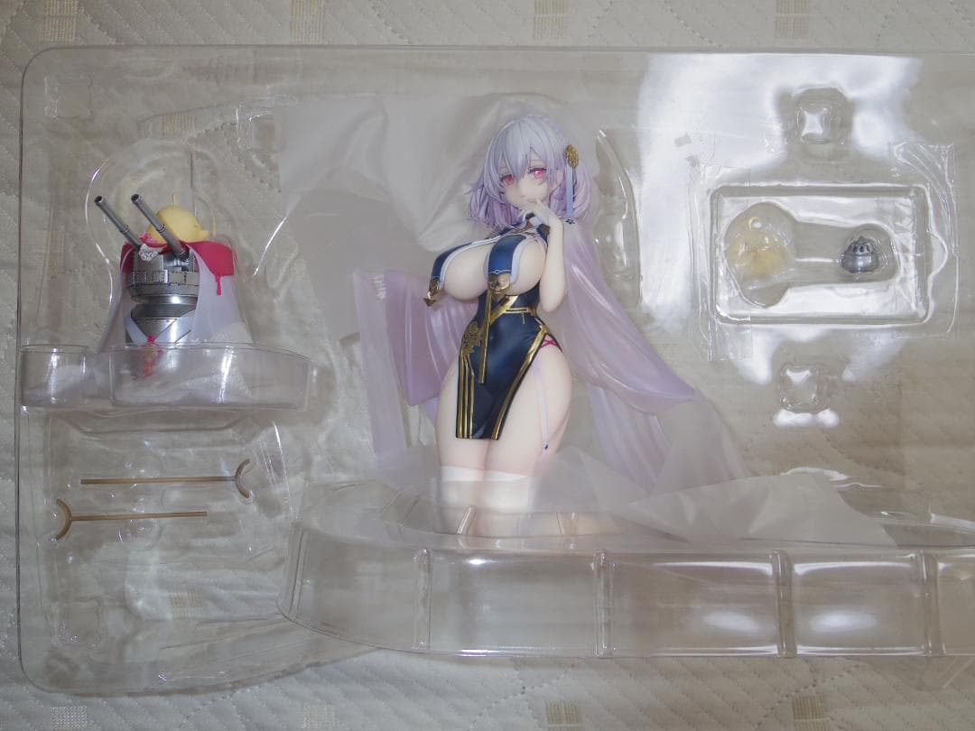 シリアス 青雲映す碧波Ver. 「アズールレーン」 1/7 スケールフィギュア