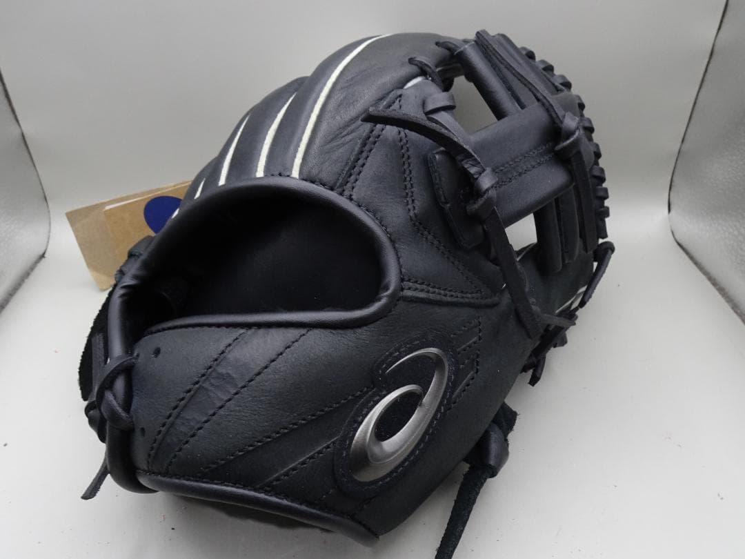 【最終値】アシックス大人用軟式グラブ　内野手　新品未使用　ASICS