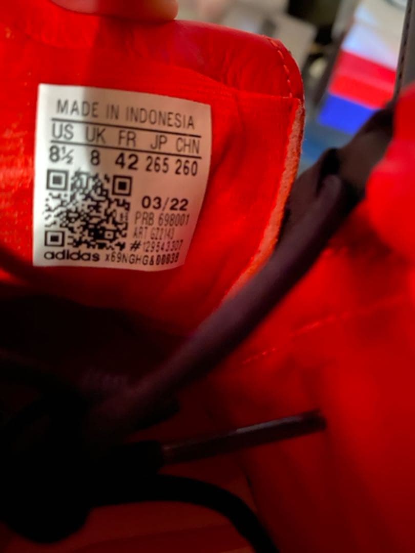 アディダス　プレデターマニア　復刻版