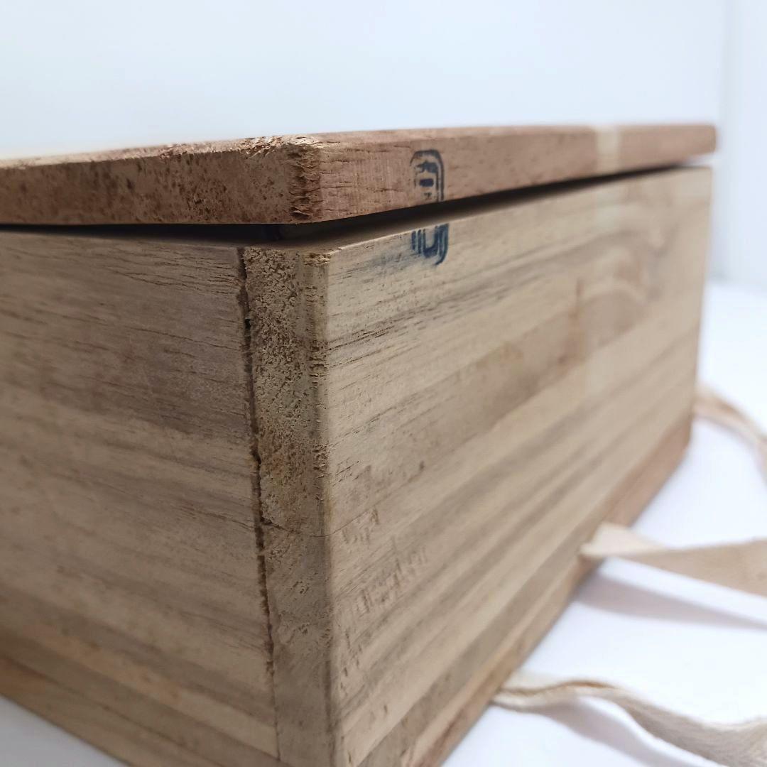 Y3122-94 青磁 雲鶴文 平茶碗 木箱付き