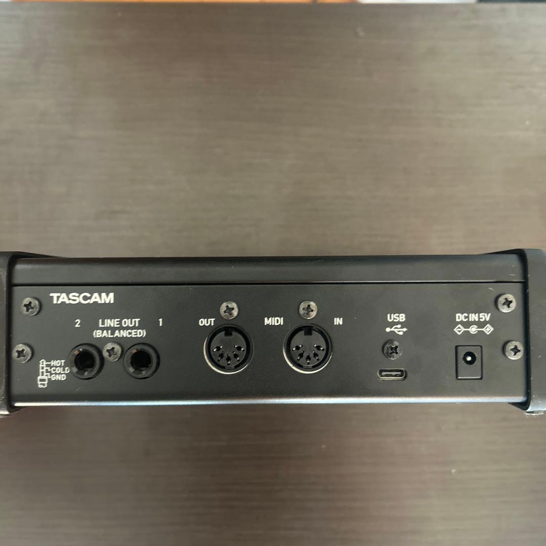 TASCAM US-2x2HR オーディオインターフェイス