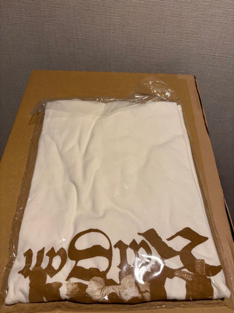 GOTOを祝いにGO TO tシャツ 礼賛　グッズ