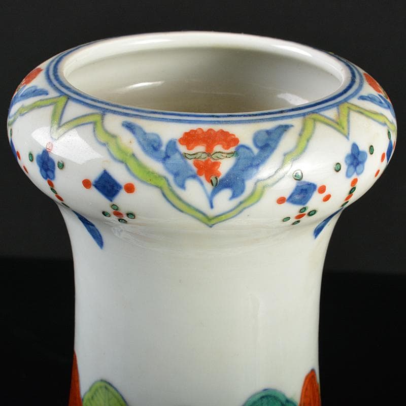 中国　大明成化年製　五彩　蓮池水鳥文瓶　V　R7087B