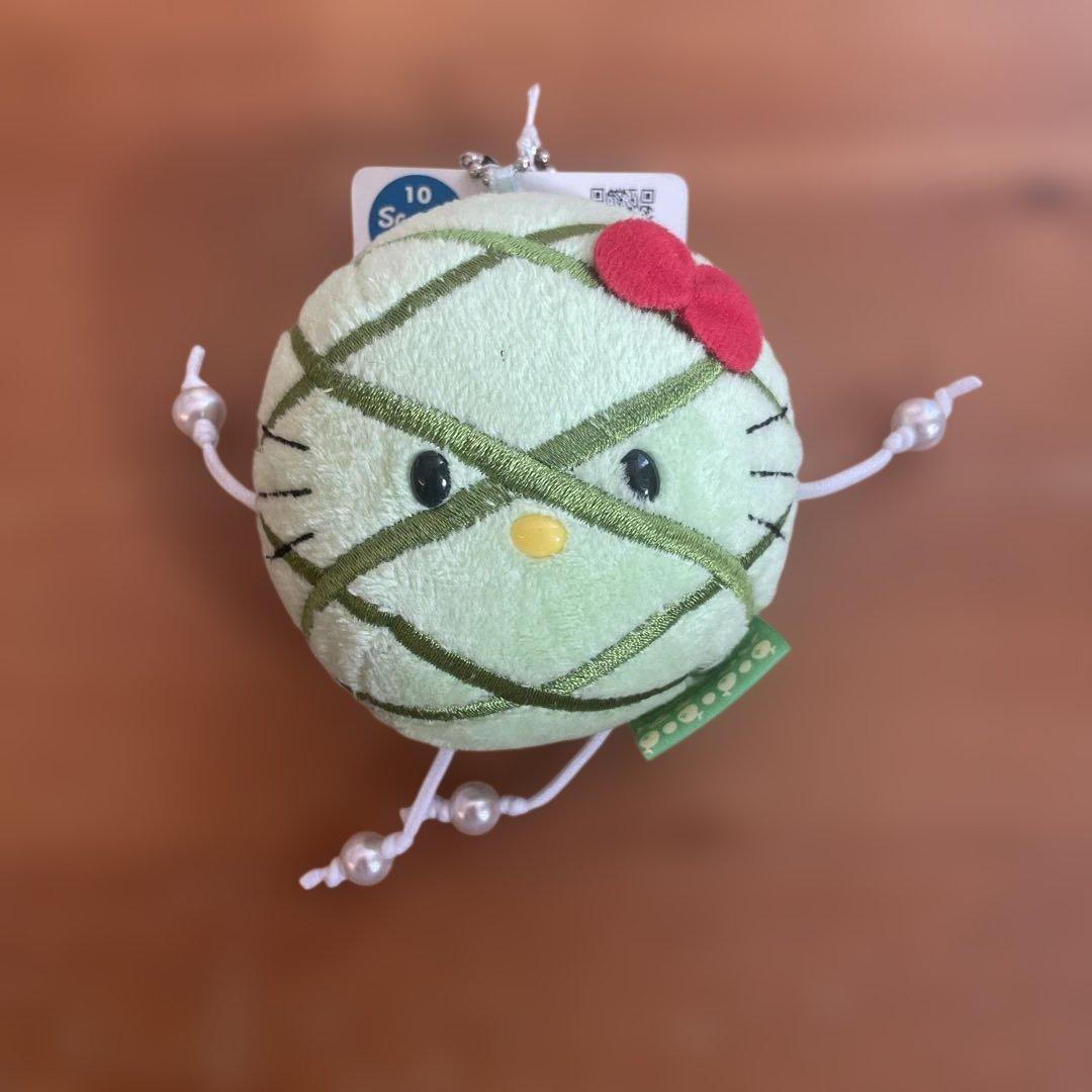 公*o様 レア！　ハローキティ メロンパン ぬいぐるみ