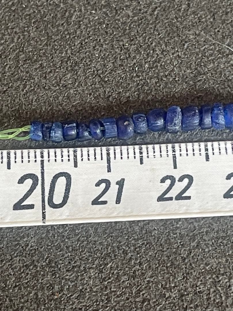 古墳時代　瑠璃玉首飾り　装飾品　出土品