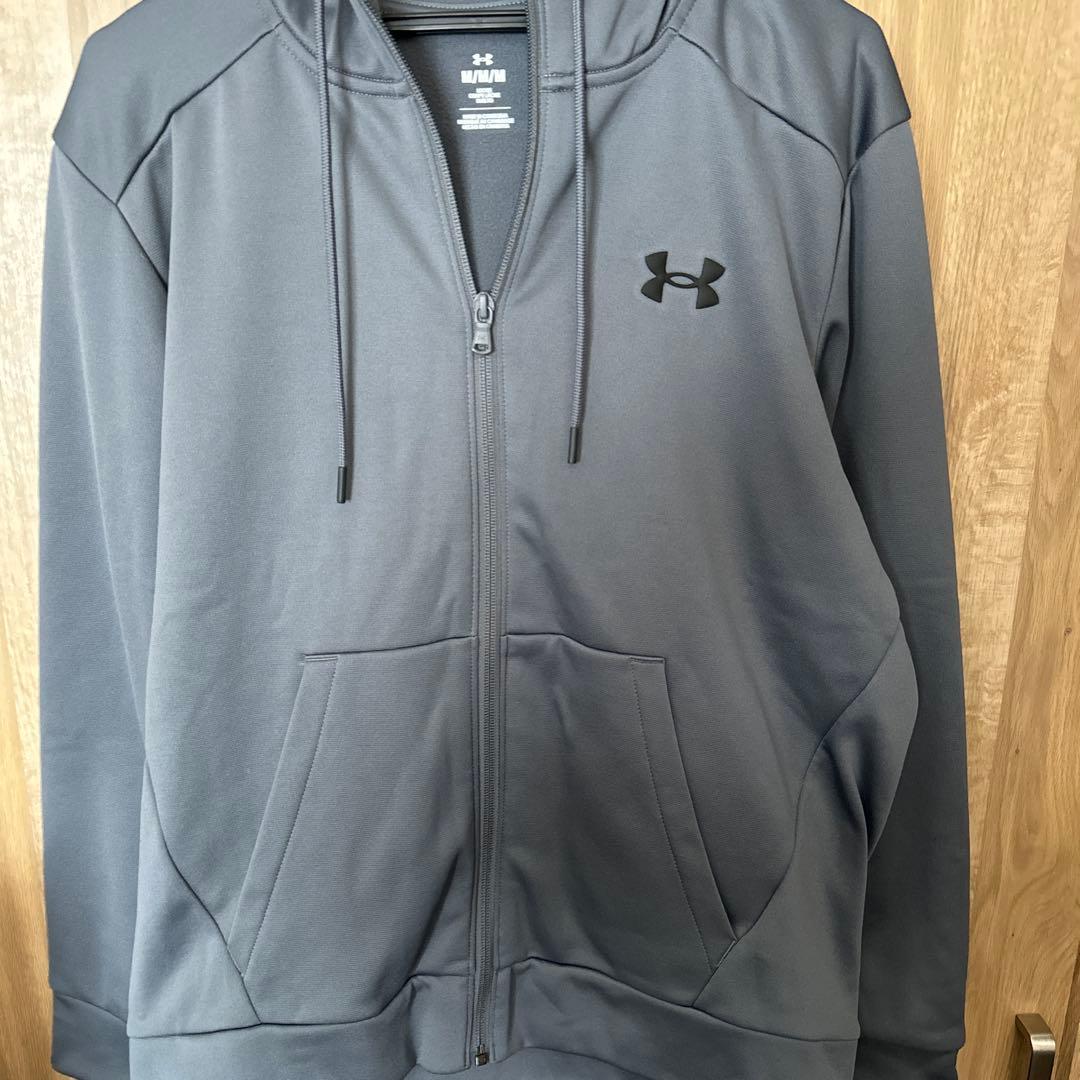 UNDER ARMOUR フルジップフーディ　パンツ上下セット