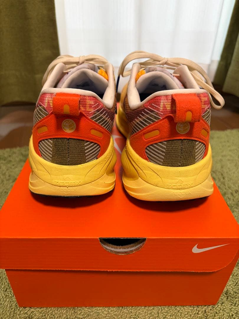 スパイク・シューズ NIKE VOMERO18 SE 27cm