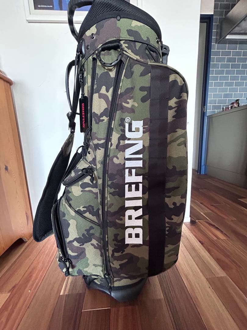 BRIEFING スタンド型 キャディバッグ&ヘッドカバーのセット