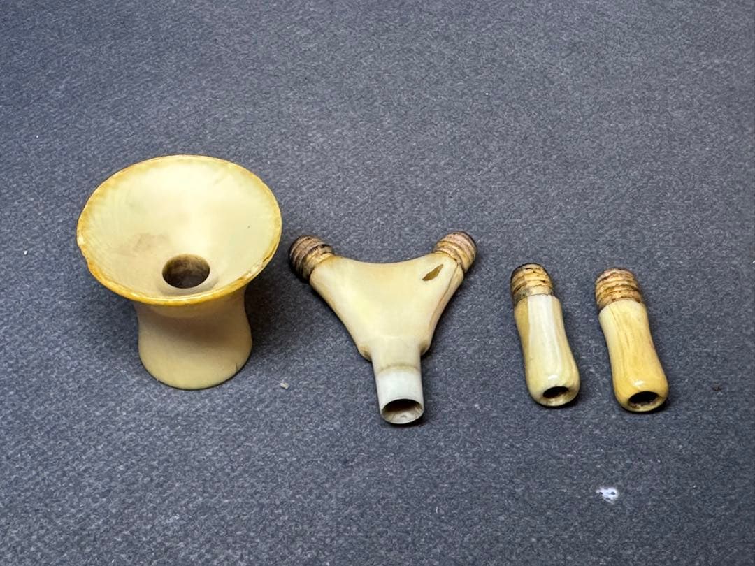 極上　戦前　聴診器　根付　天然素材　アンティーク　骨董　飾り物　細密細工　彫刻