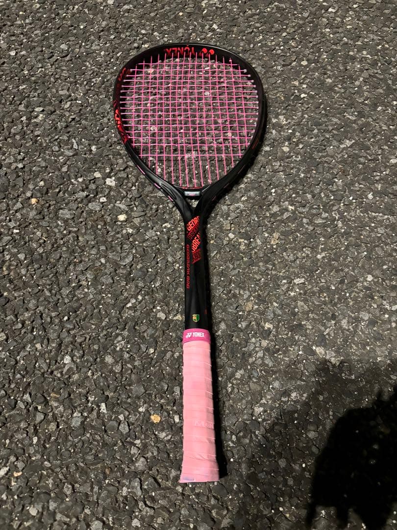 YONEX　テニスラケット　ジオブレイク80g 赤