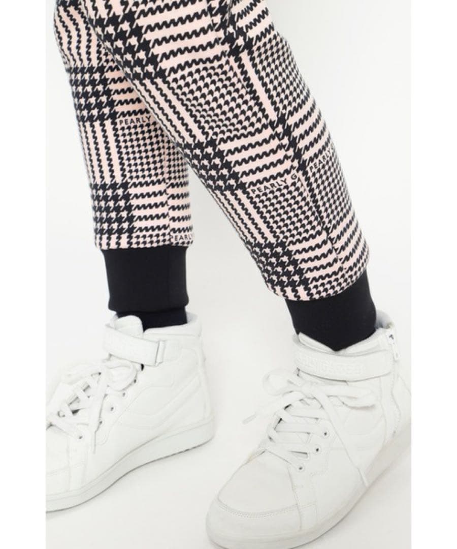 PEARLY GATES NOモノフィラエアクッション ダンボールニットパンツ