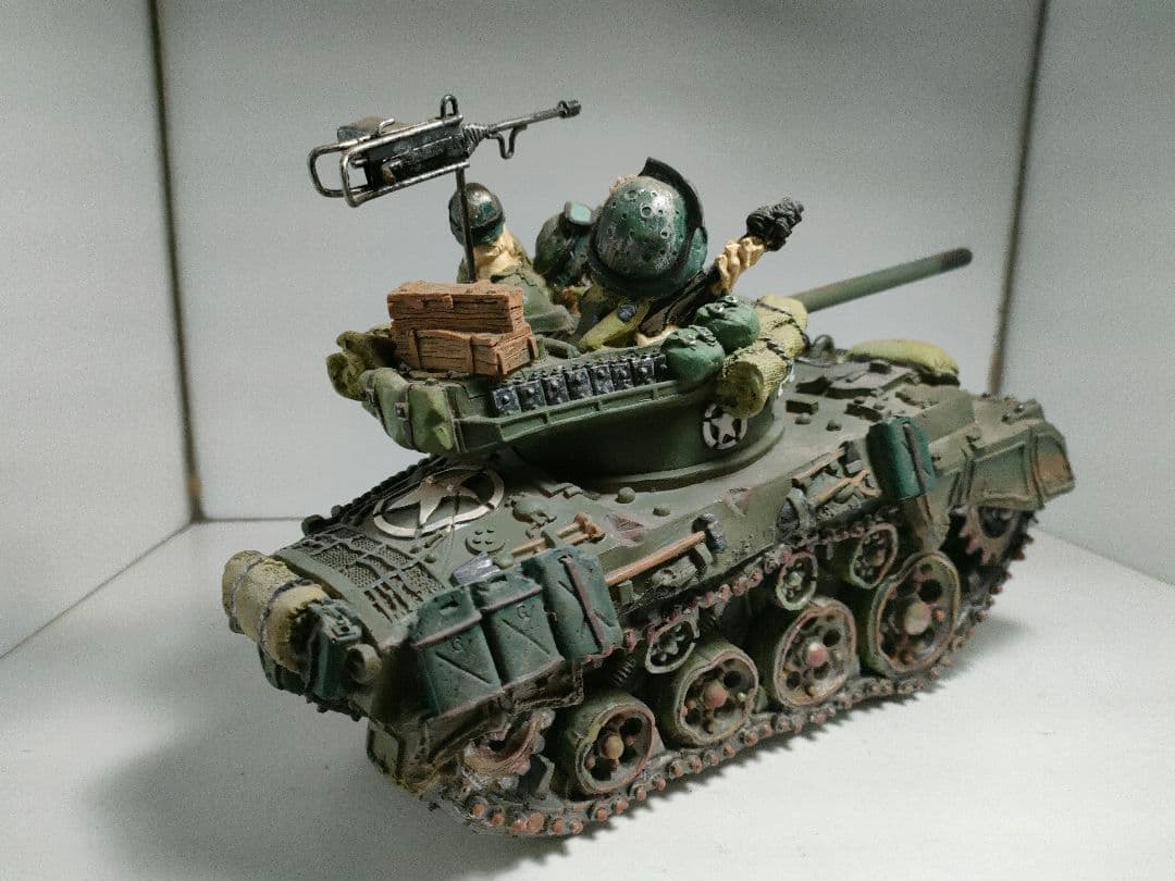 戦車　陶器　デフォルメ