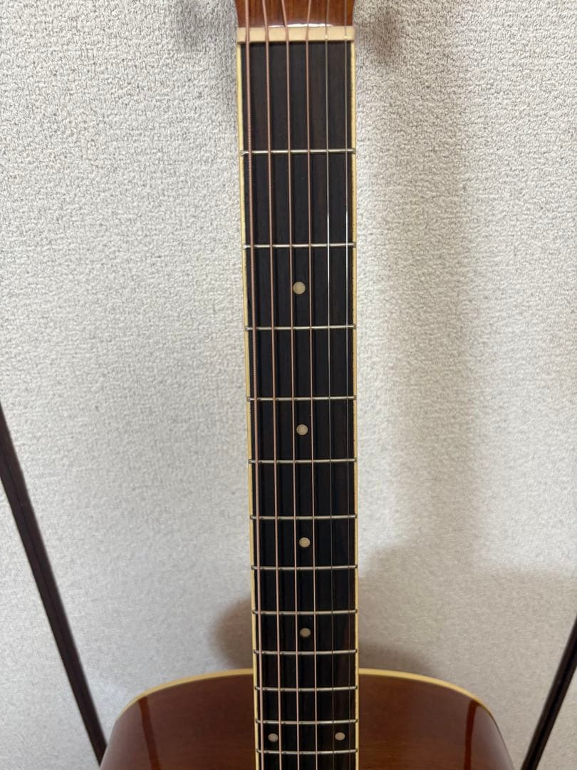 Legend アコースティックギター レッド/ブラック