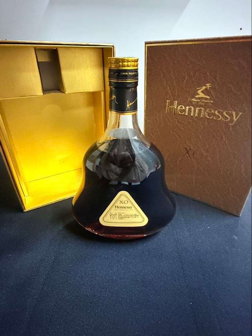 Hennessy ヘネシー XO 700ml ギフトボックス付き