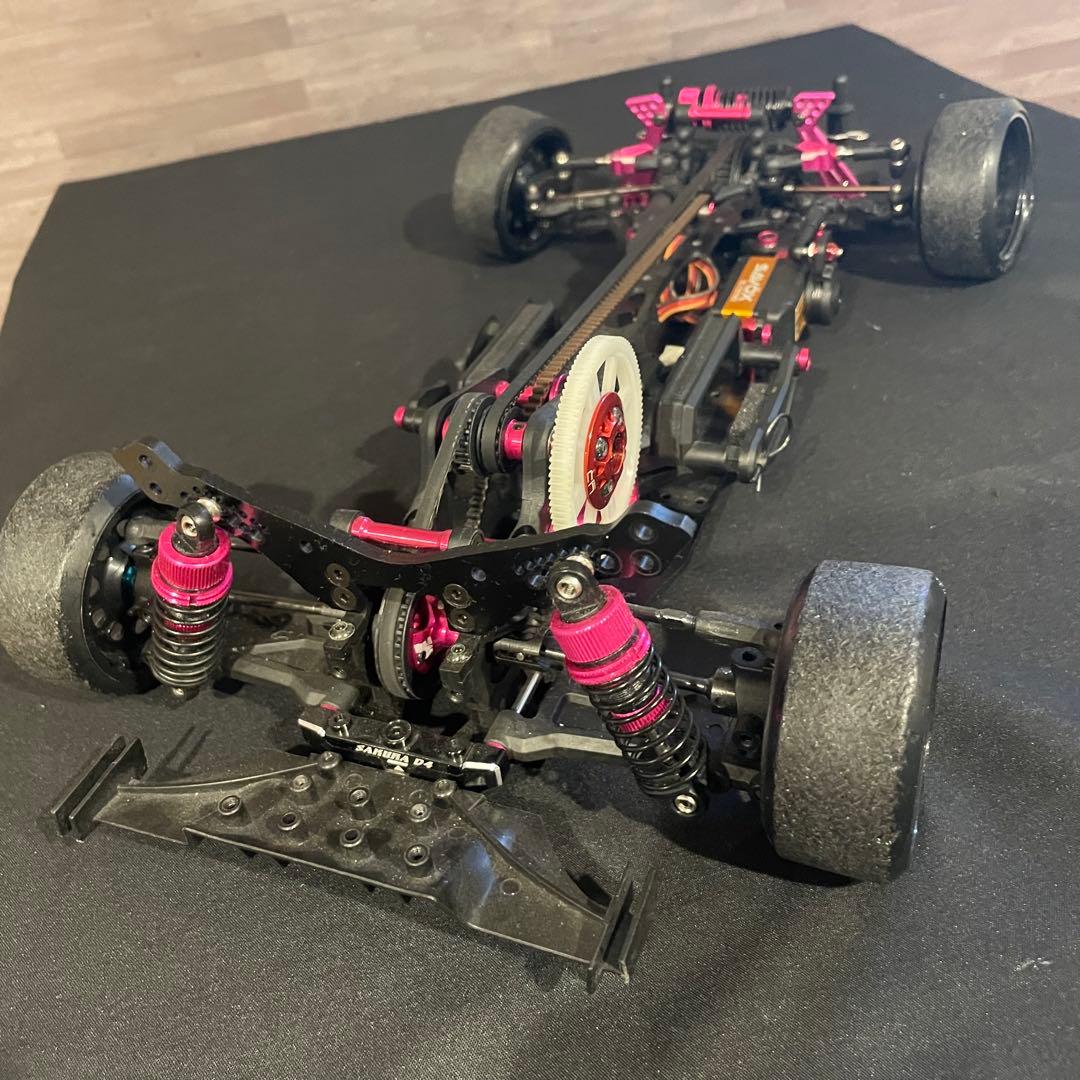 サクラ sakura d4 シャーシ、サーボ付1/10 rc ラジドリ