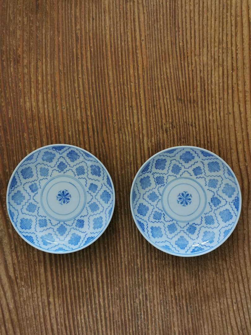 白磁青花 青絵 ダミエ線描 変わり市松花紋 汕頭レース風 ≒13㎝2枚組 骨董市