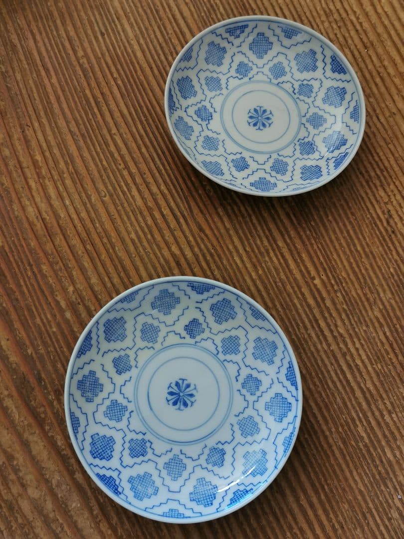 白磁青花 青絵 ダミエ線描 変わり市松花紋 汕頭レース風 ≒13㎝2枚組 骨董市