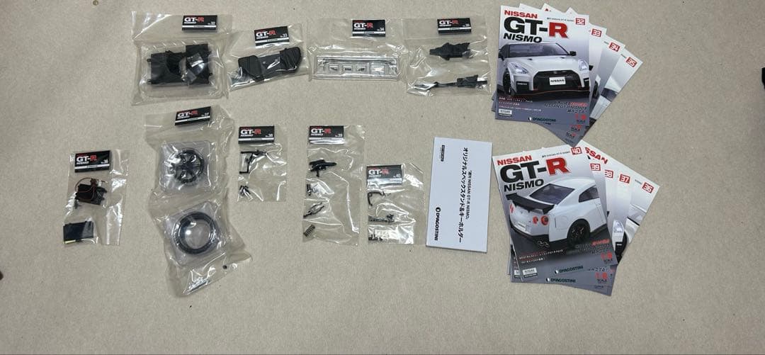 H*p様 ディアゴスティーニ　NISSAN GT-R NISOMO 1~100コ