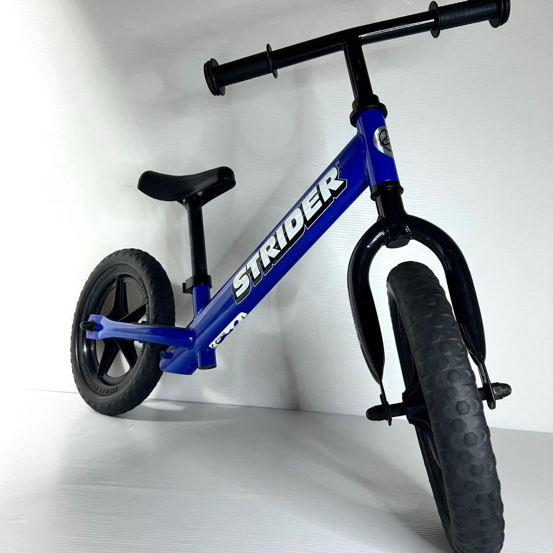 美品☆ストライダー クラシック 12 キックバイク ブルー 補助なし