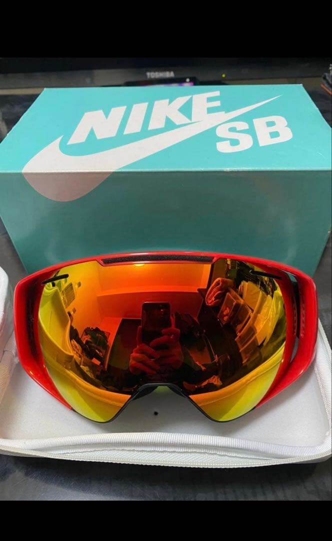Nike SB ゴーグル ミラーゴールドレンズ