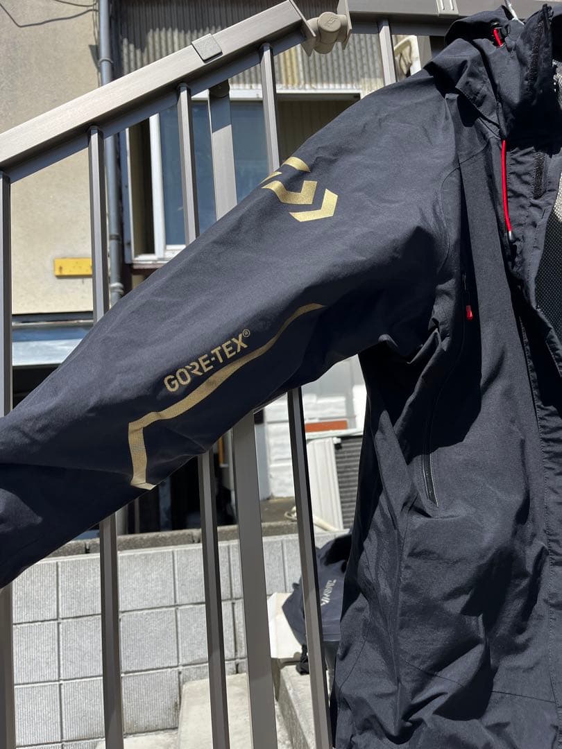 DAIWA GORE-TEX 上下 ウェア ブラック ※メンテ用洗剤付き