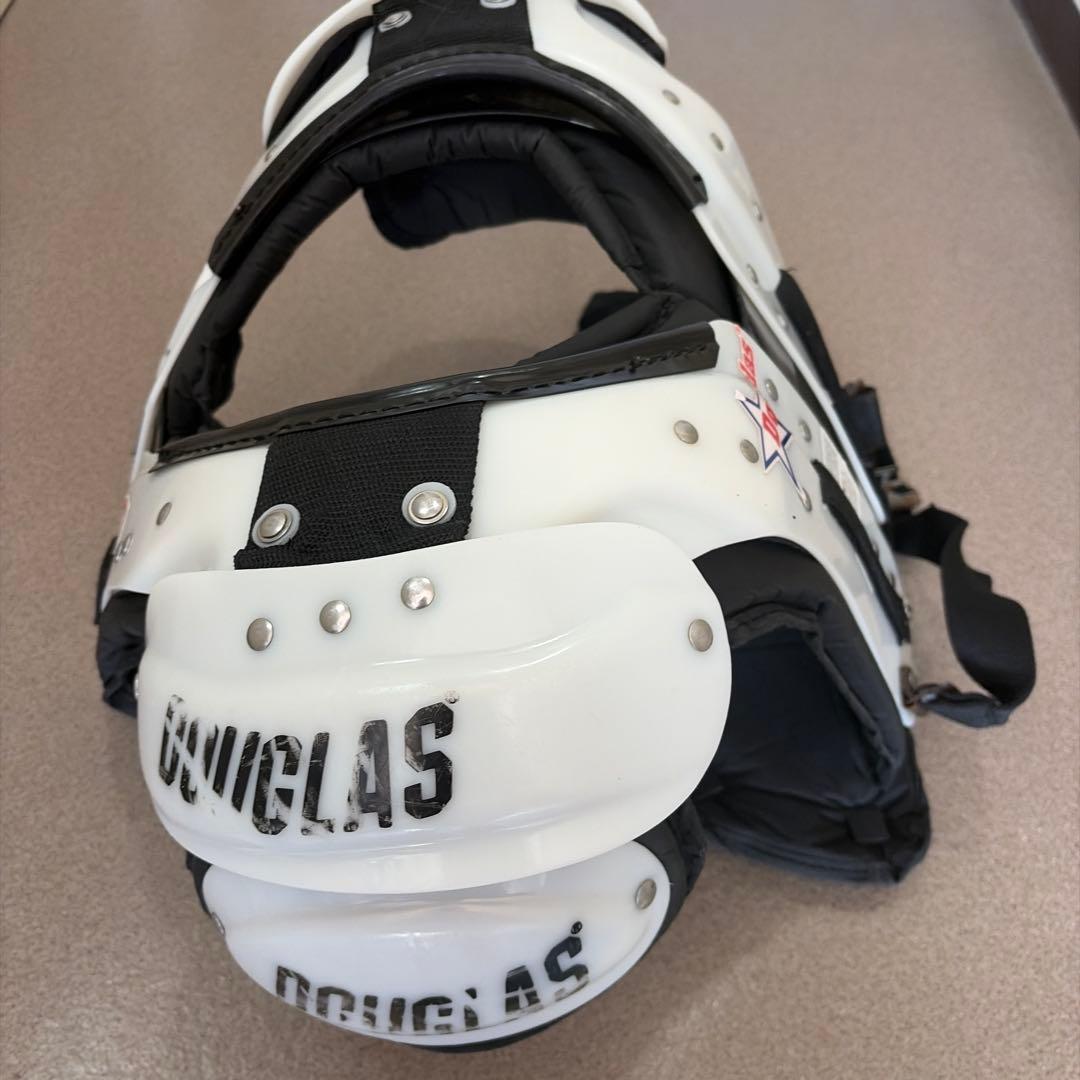 Douglas FF17 アメリカンフットボール　ショルダーパッド