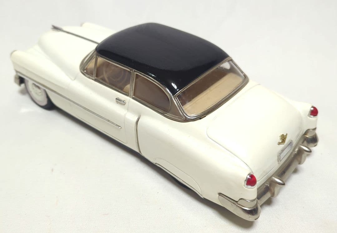 キャデラック セダン 50's ミニカー
