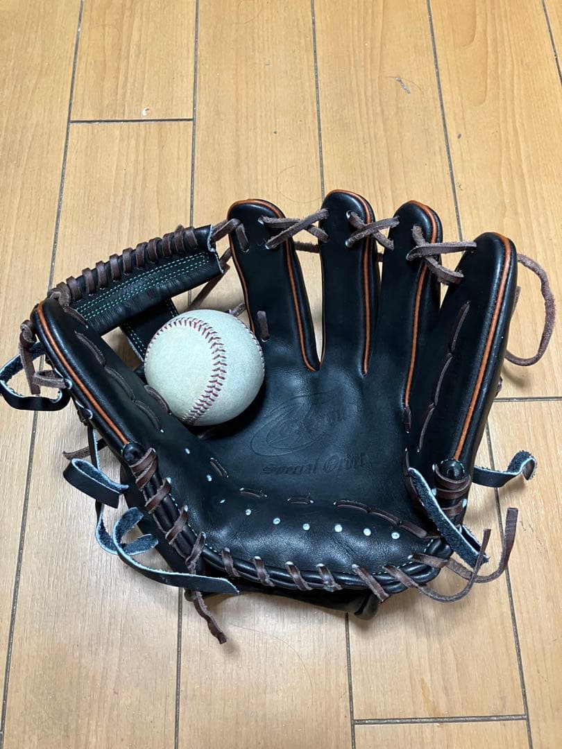 【値下げ中】トレジャー　グラブ　オーダー　軟式用　内野用