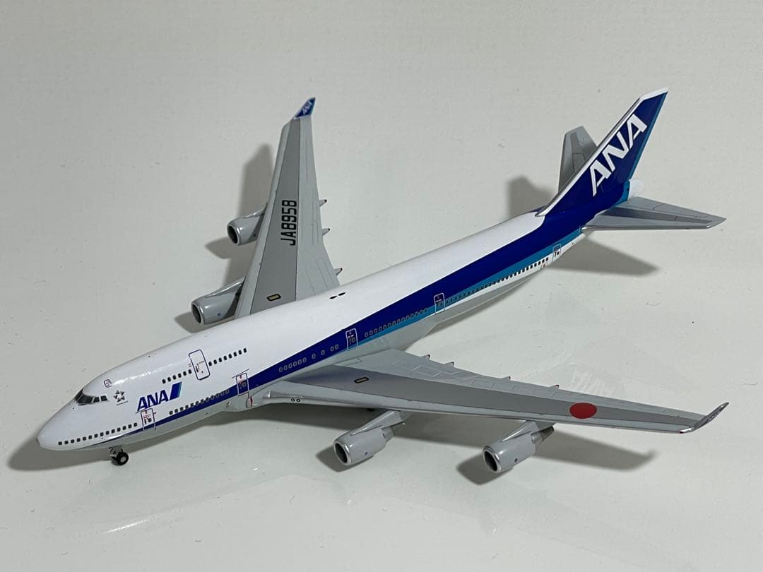 全日空商事 1/400 ANA B747-400 GSE アクセサリーセット