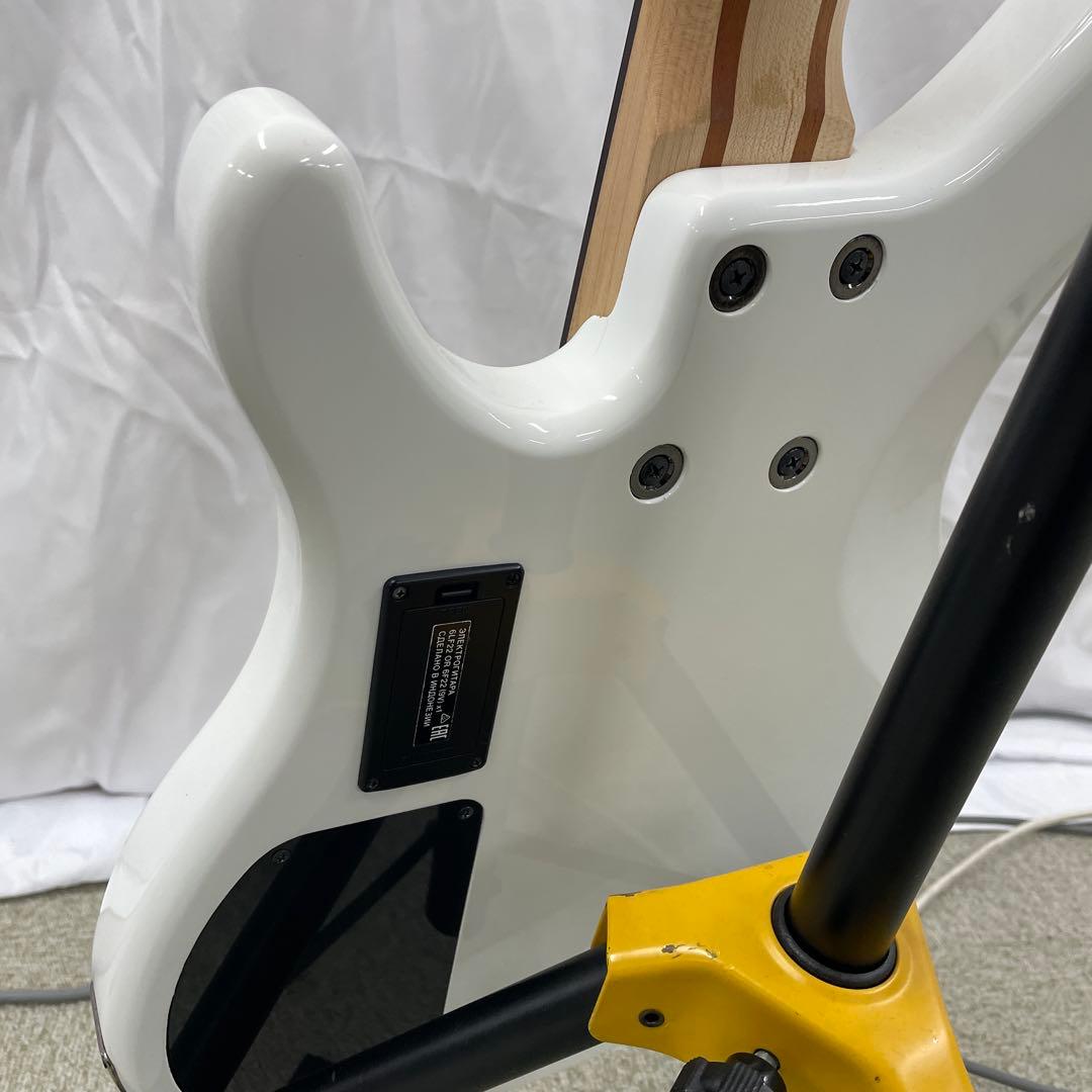 Yamaha trbx304 ホワイト 4弦エレキベース