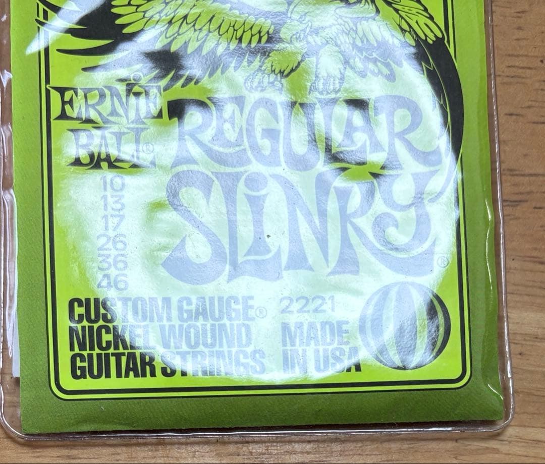 Charvel エレキギター (純正ストラップ付き）