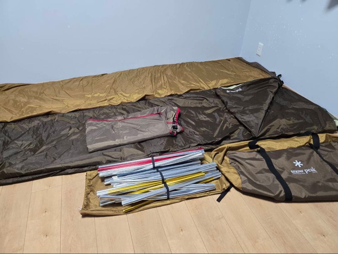 ⭐︎お得⭐︎  peak エントリー2ルームテントとエルフィールドマット＋α
