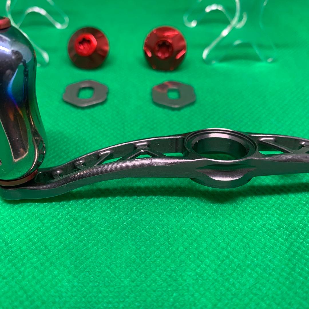 LIVRE Feather 100 ベイトリールパーツ シルバー/レッド