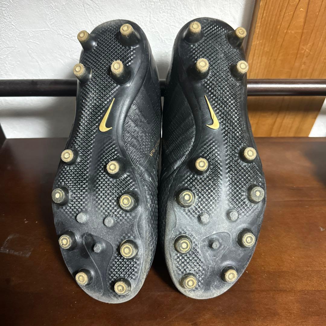 サッカースパイクNIKEファントムヴェノム25