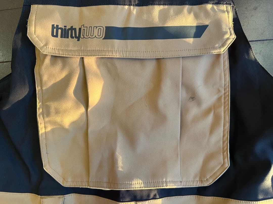 thirtytwo ビブパンツ ベージュ/黒　サイズL