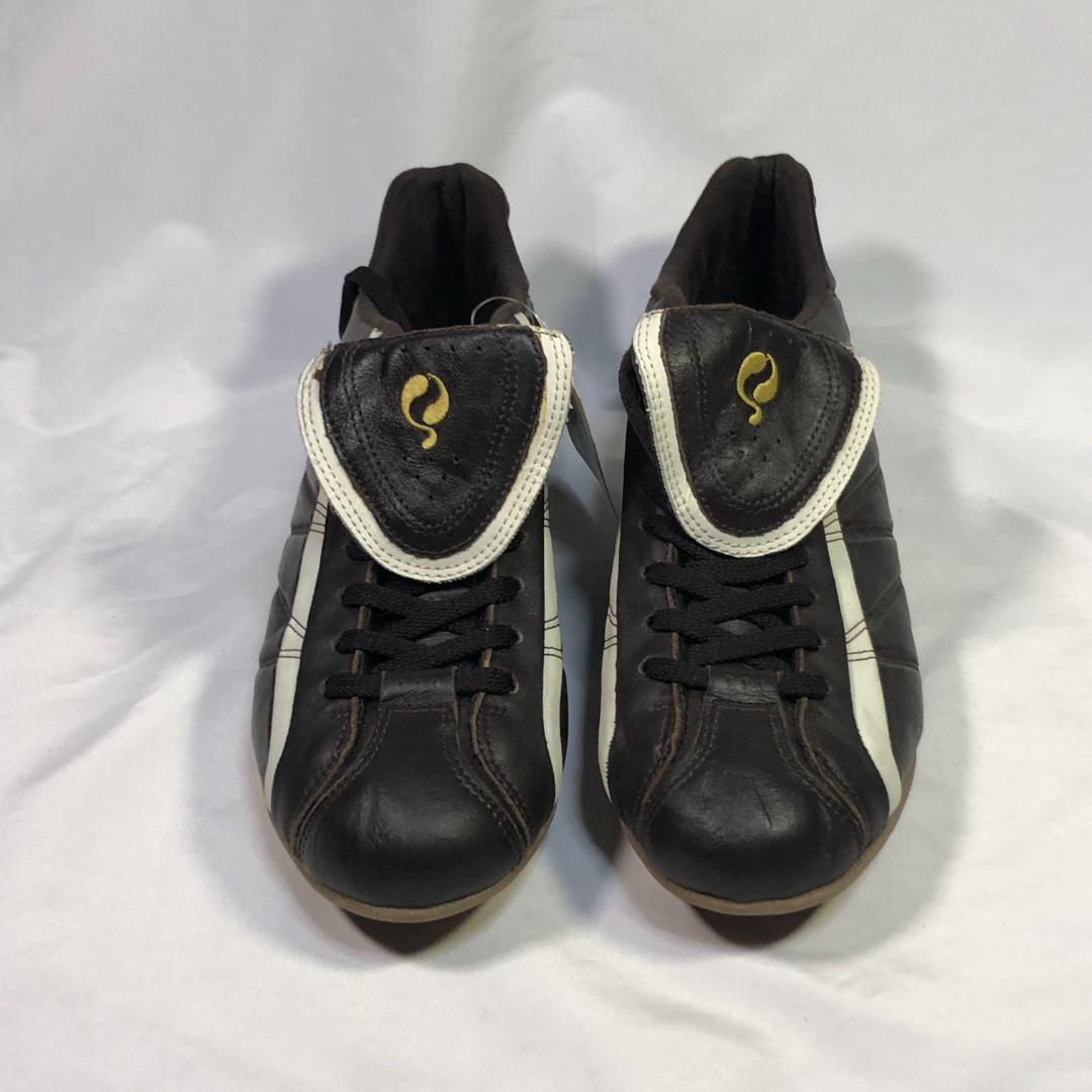 【匿名配送】希少保管品 ＱＵＩＣＫ クイック サッカーシューズ US9.5サイズ