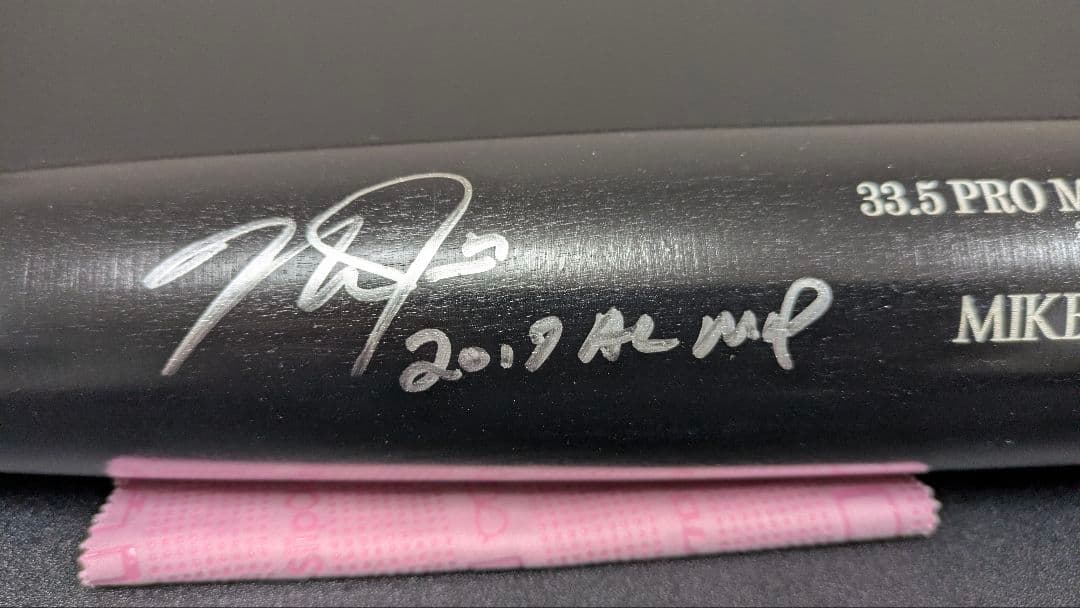 OLD HICKORY MT27P マイク・トラウト 直筆サイン入りバット