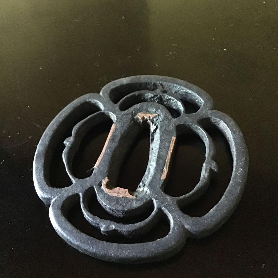 鐵地透　「雁」図　尾張透鍔　江戸時代初期　　　　　　書鍔箱