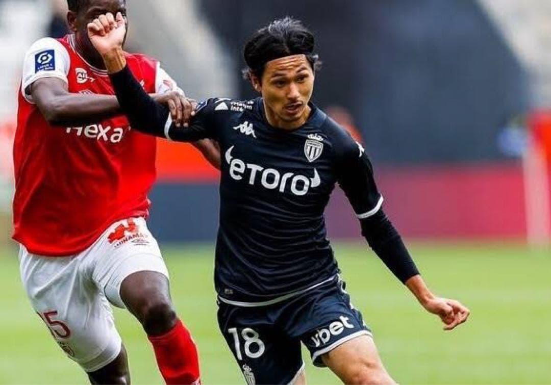 南野拓実 直筆サイン入りユニフォーム