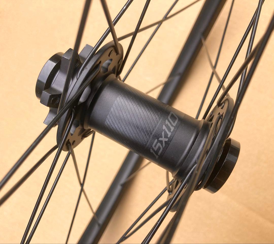 美品!!29 ブースト 15×110 12×148 /スペシャライズド