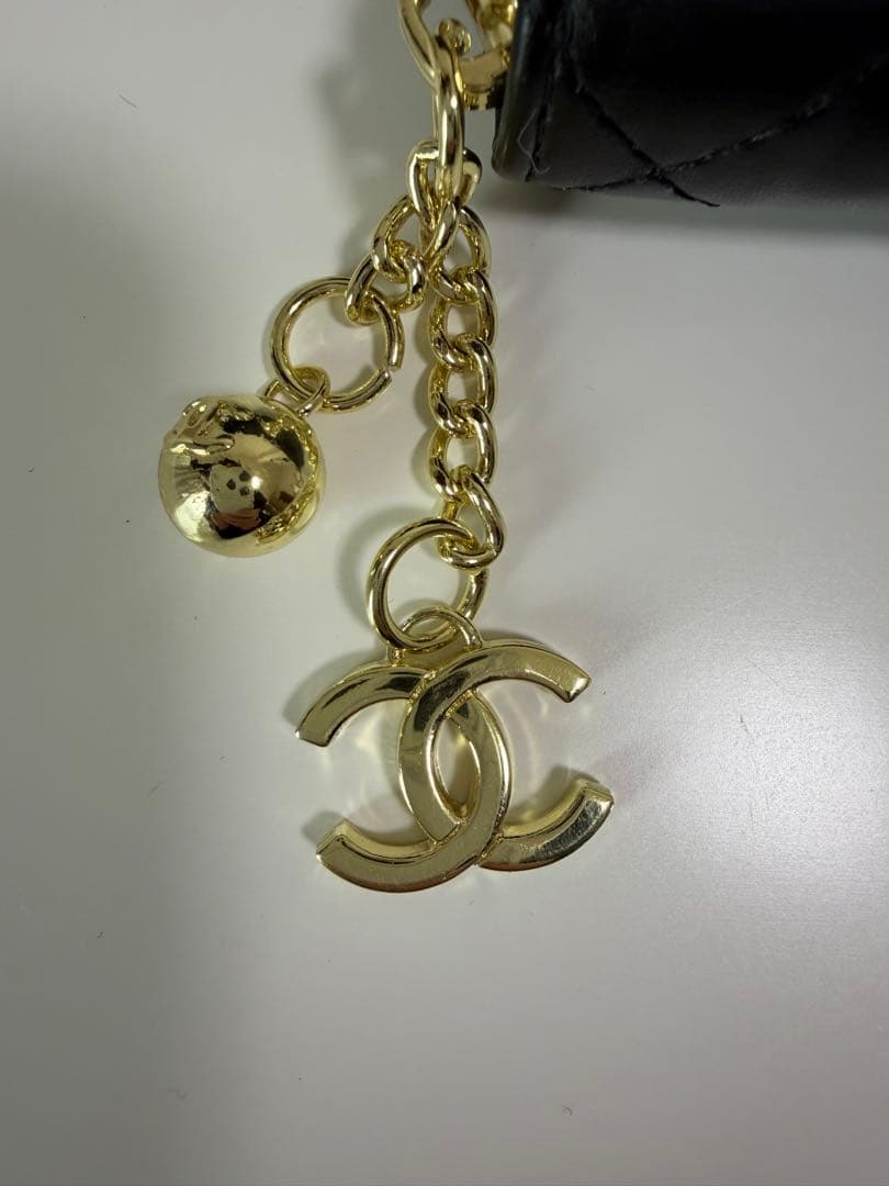 CHANEL ブラックレザー財布 キルティング ノベルティ