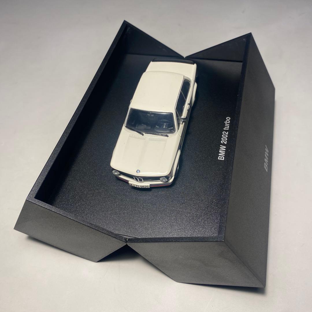  2002 turbo ミニカー ディーラー純正品　ホワイト